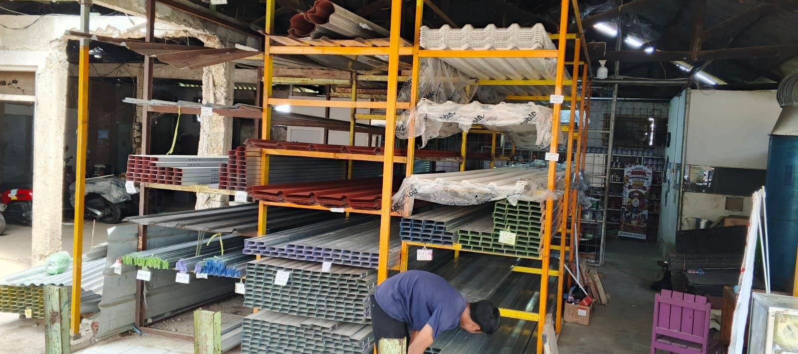 AVEROlux building materials warehouse